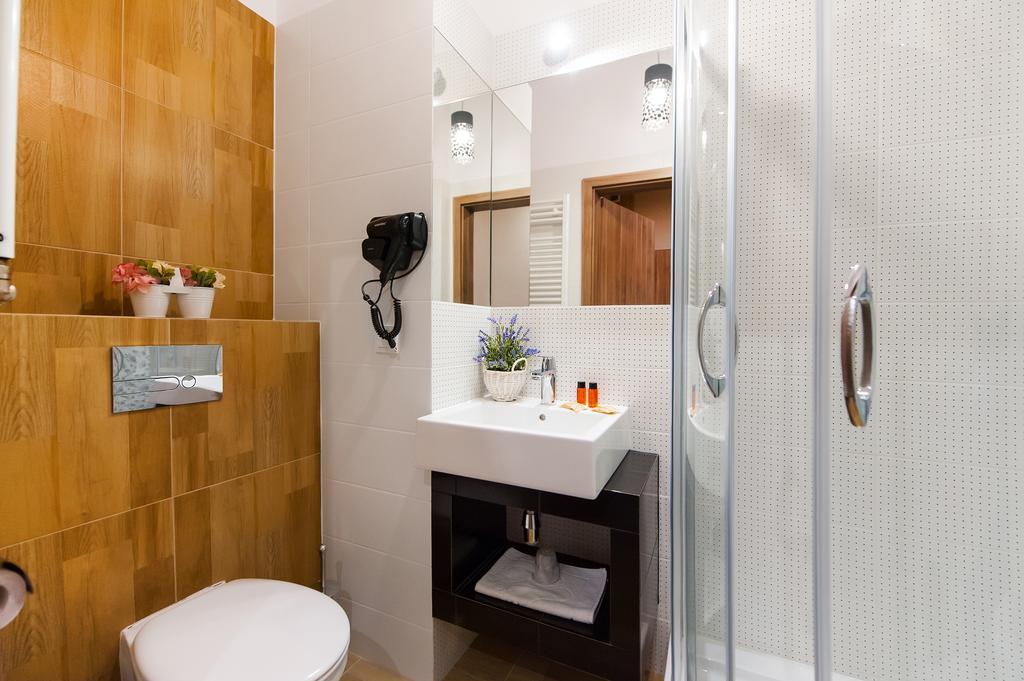 Prestige Apartments Wola Kolejowa Warsaw Room photo